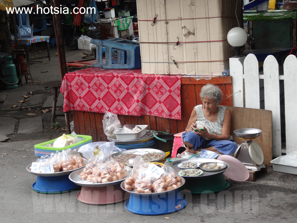 อยุธยา ตลาดเช้าสถานีรถไฟอยุธยา