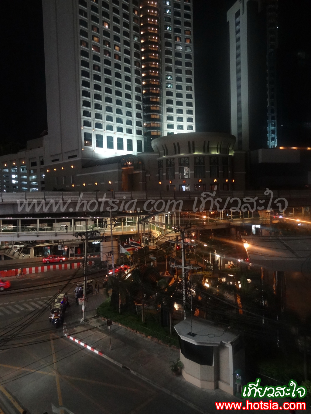 กรุงเทพฯ เดินเล่นกินเที่ยวย่านสุขุมวิท 19