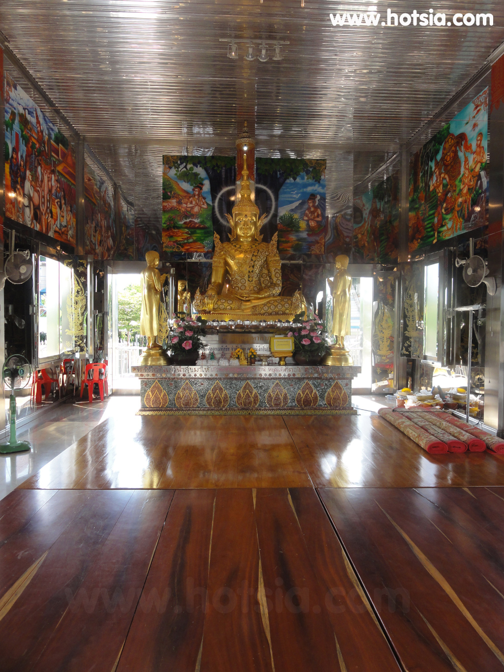 เที่ยวแปดริ้ว โบสถ์สแตนเลสวัดหัวทุ่ง