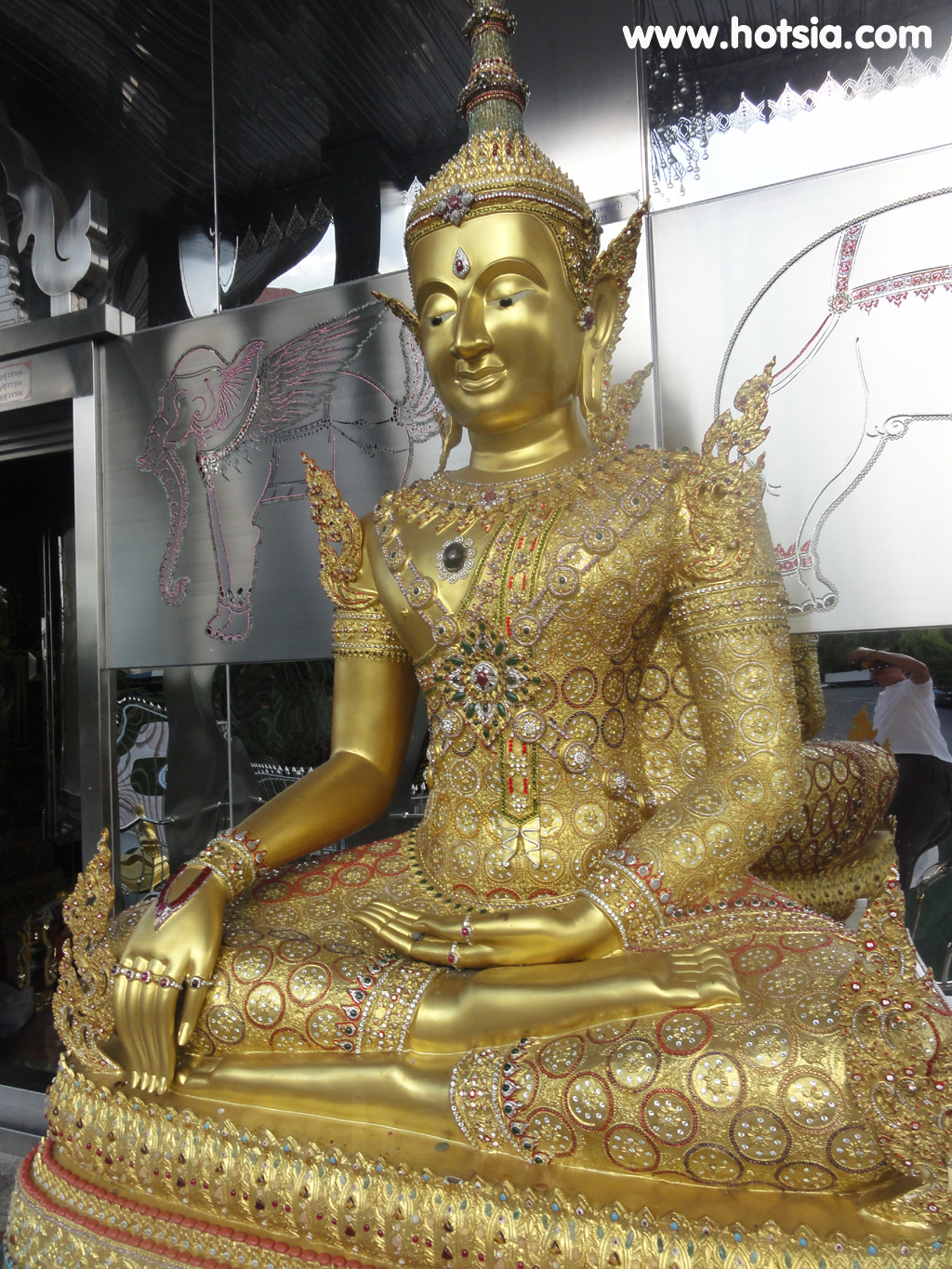 เที่ยวแปดริ้ว โบสถ์สแตนเลสวัดหัวทุ่ง