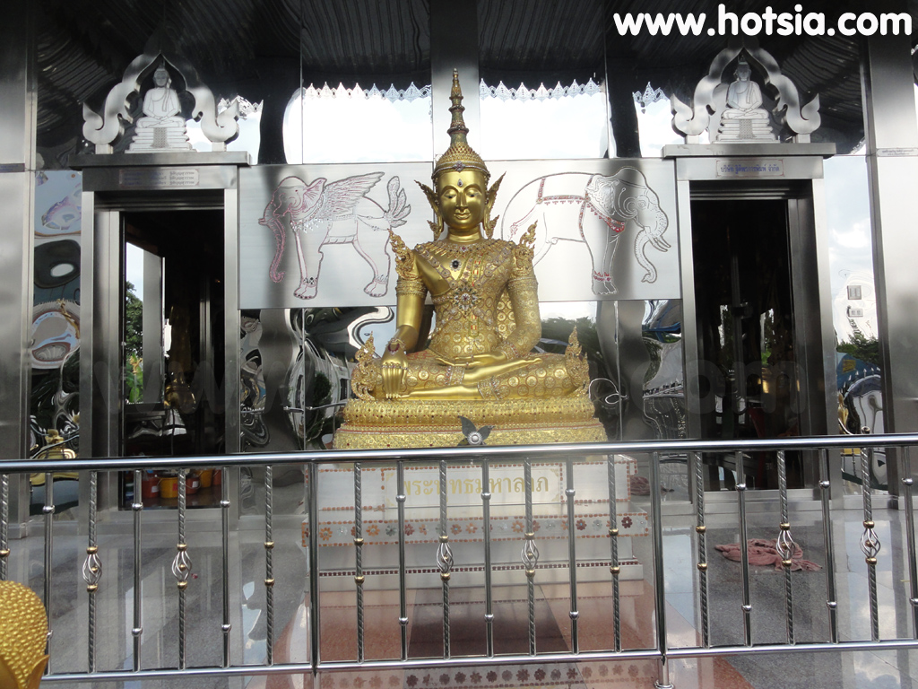 เที่ยวแปดริ้ว โบสถ์สแตนเลสวัดหัวทุ่ง