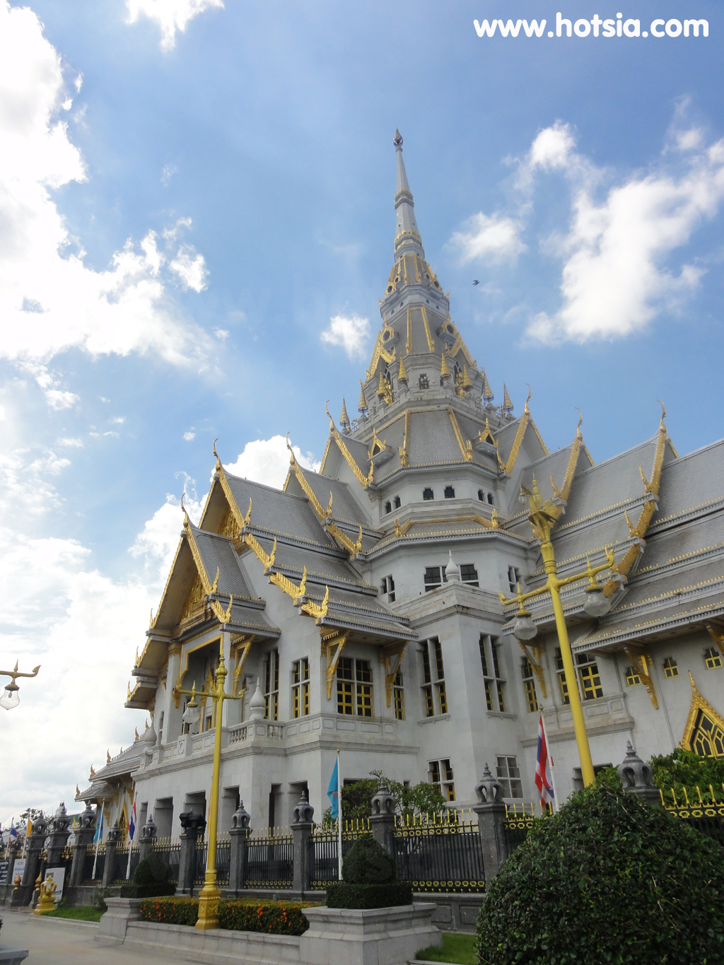 เที่ยวแปดริ้ว วัดหลวงพ่อโสธร
