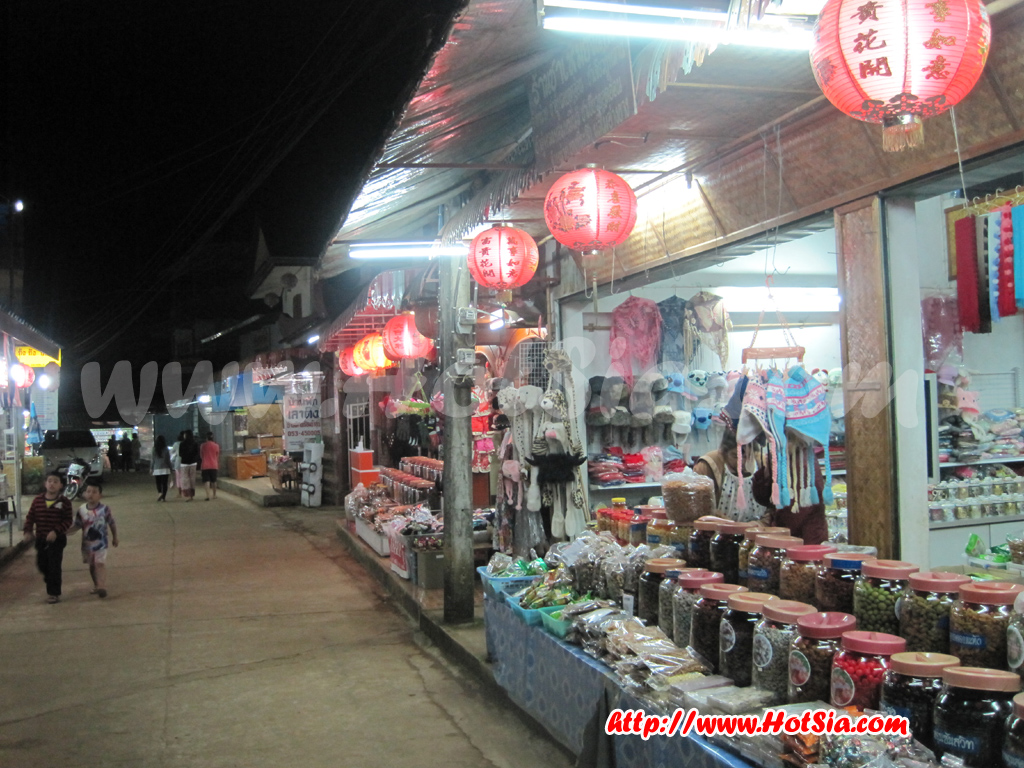 เชียงใหม่ ดอยอ่างขาง เมืองในหุบเขาอ่างขางกลางคืน