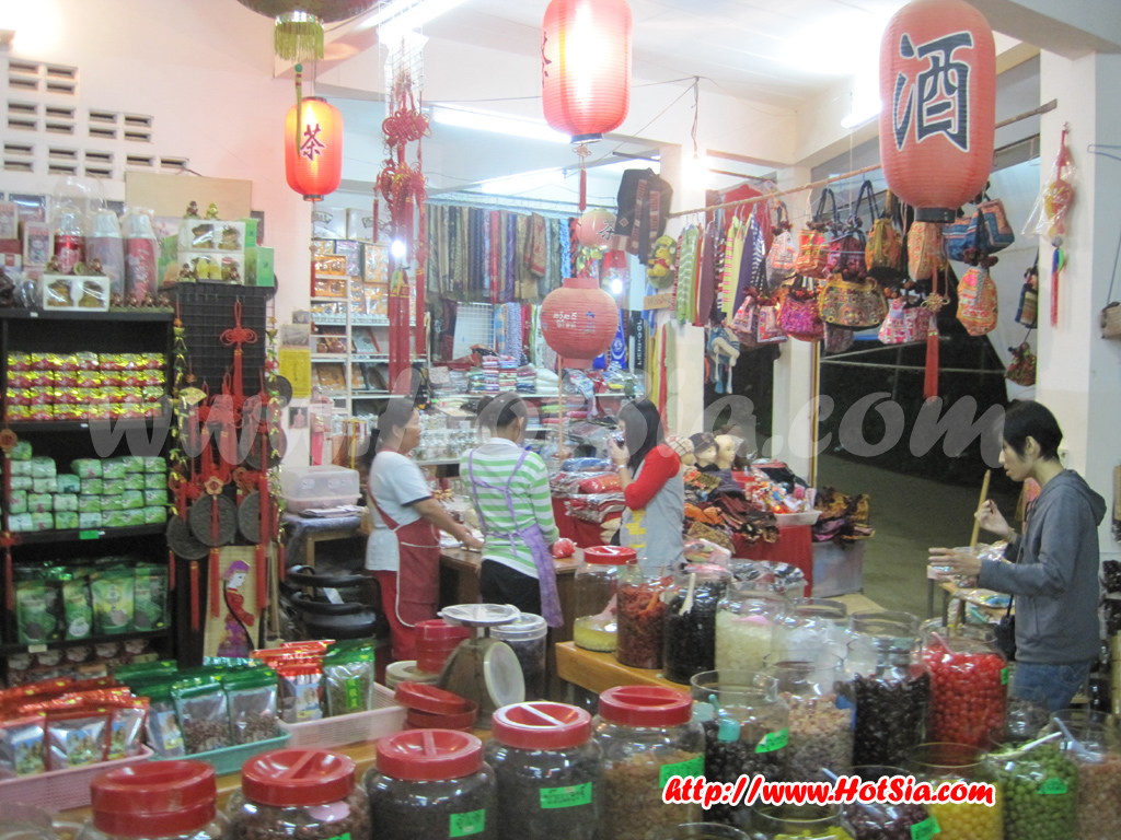 เชียงใหม่ ดอยอ่างขาง เมืองในหุบเขาอ่างขางกลางคืน