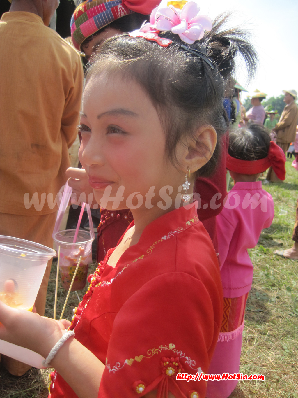 เที่ยวเชียงใหม่ เวียงแหง งานปอยเทียน ไทใหญ่
