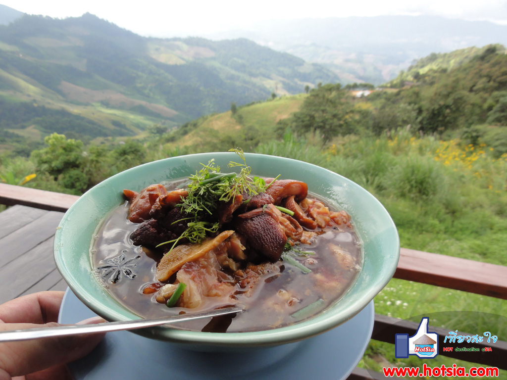 เที่ยวเชียงราย ร้านอาหารบ้านดิน