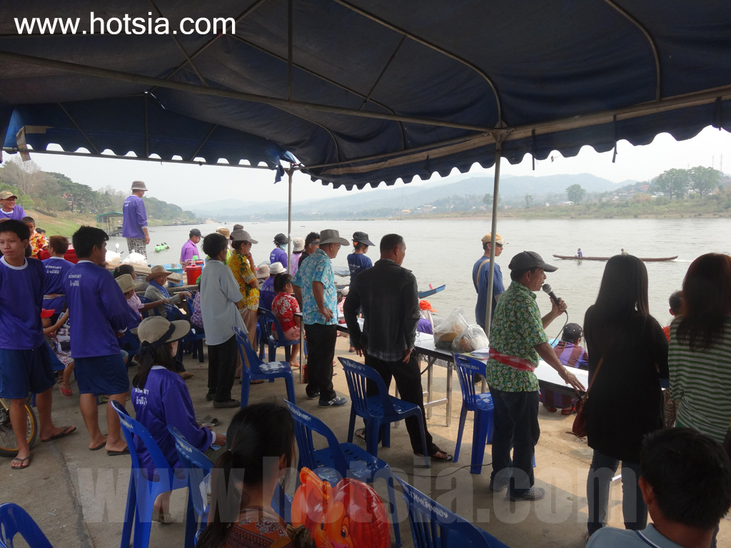 เที่ยวเชียงราย แข่งเรือพายสงกรานต์เชียงของ