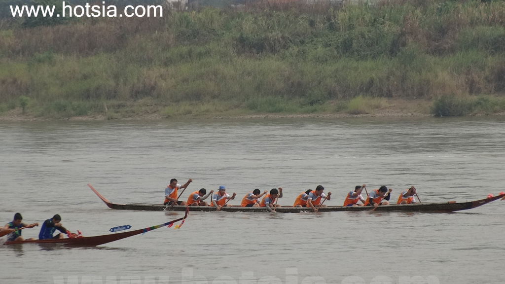 เที่ยวเชียงราย แข่งเรือพายสงกรานต์เชียงของ