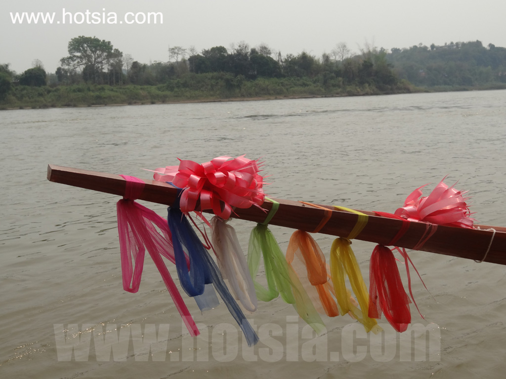 เที่ยวเชียงราย แข่งเรือพายสงกรานต์เชียงของ
