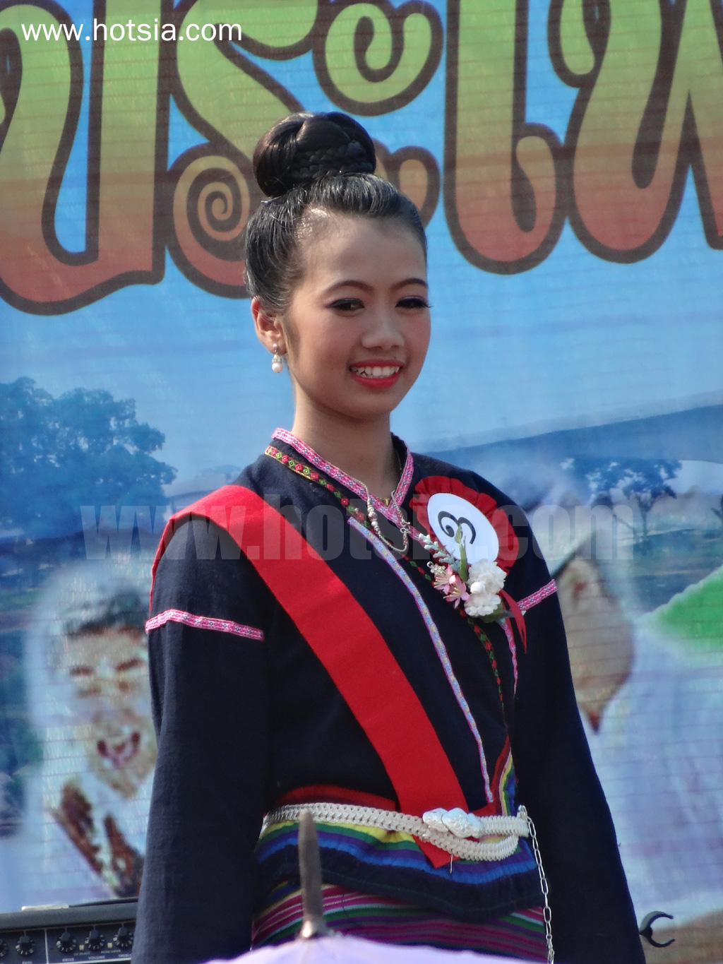 เที่ยวเชียงราย ธิดาชาติพันธ์ เชียงของ