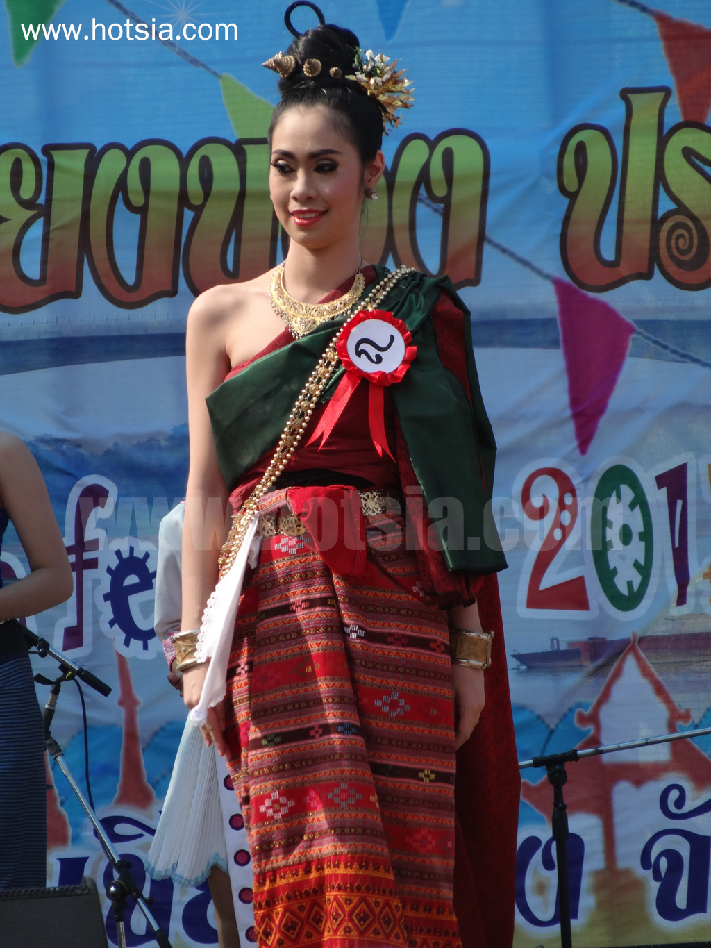 เที่ยวเชียงราย ธิดาชาติพันธ์ เชียงของ