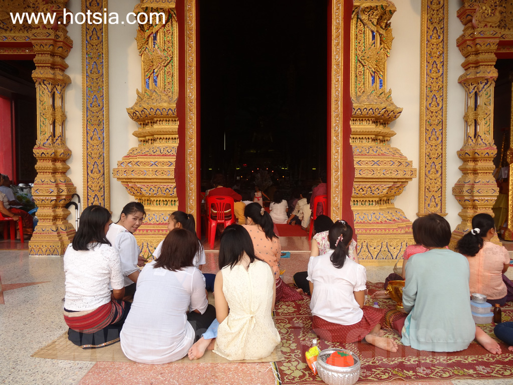 เที่ยวเชียงราย ทำบุญเช้าสงกรานต์เชียงของ