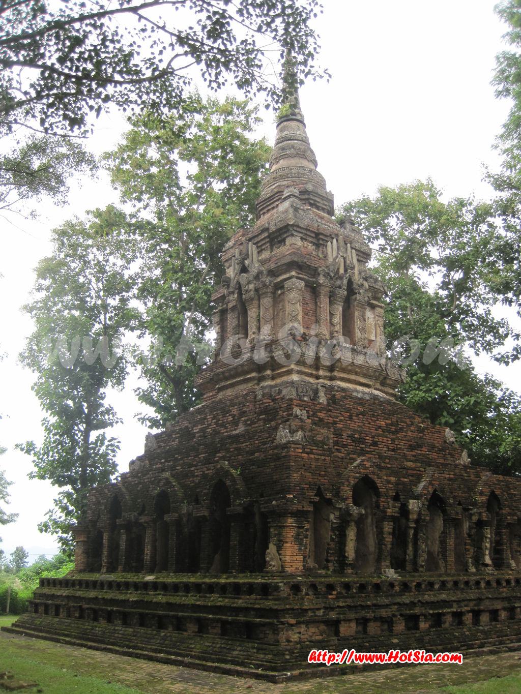 เชียงราย กำแพงเมืองกำแพงแสน
