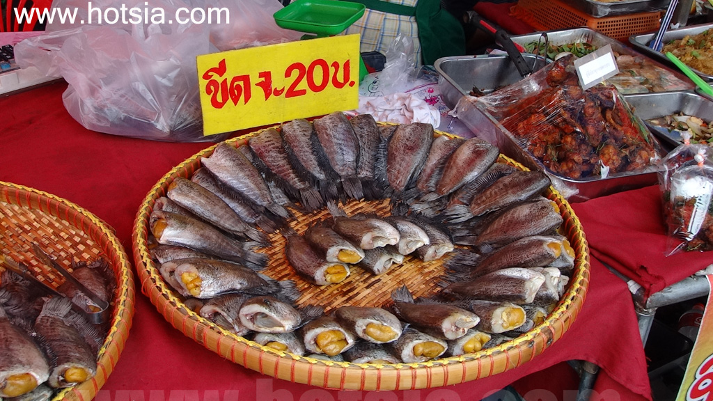 เมืองเชียงราย ตลาดเย็นเมืองเชียงราย