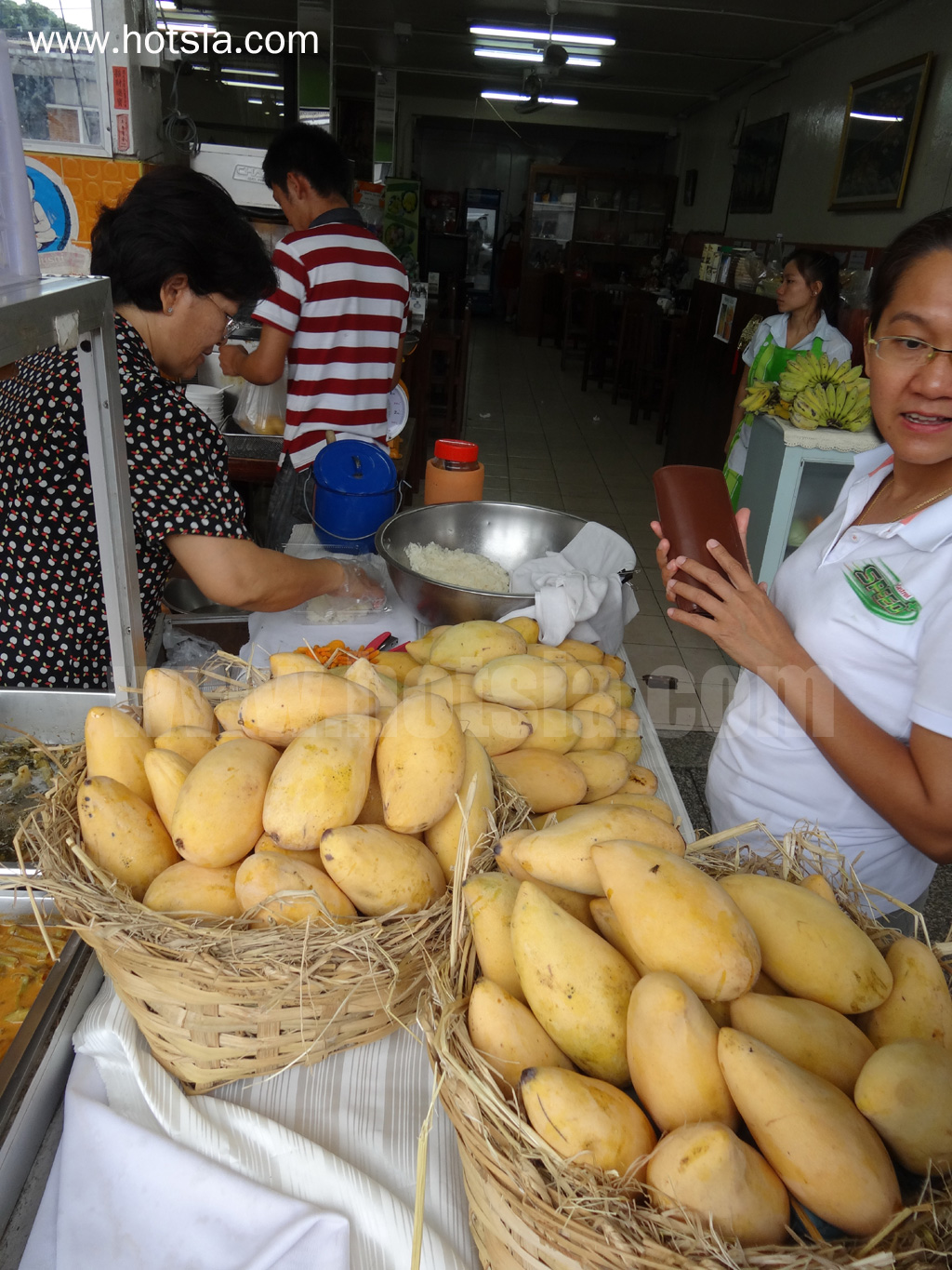 เมืองเชียงราย ไอศกรีมข้าวเหนียวมะม่วง เชียงราย