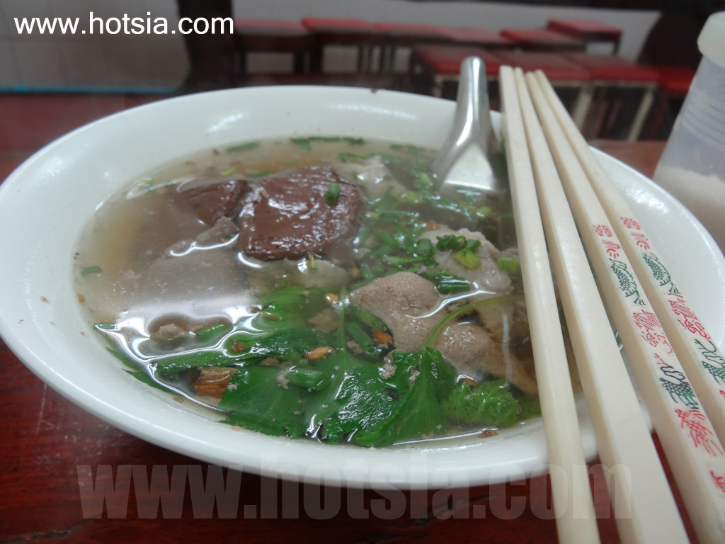 เมืองเชียงราย ต้มเลือดหมูร้านสหรส เมืองเชียงราย