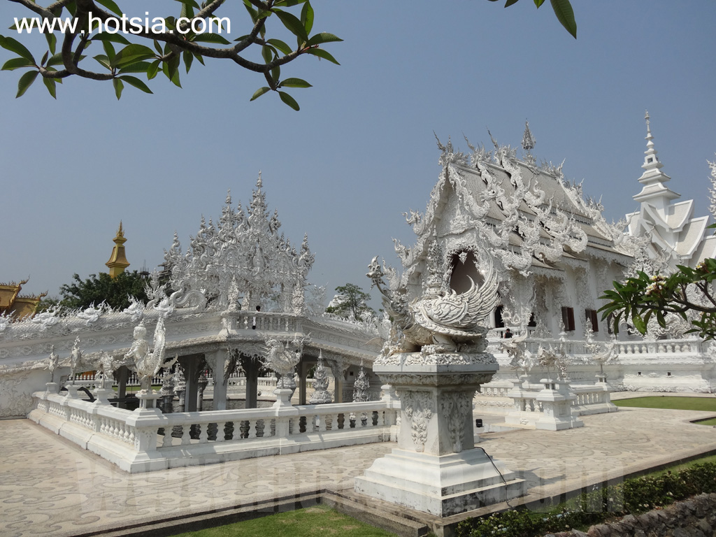 เมืองเชียงราย วัดร่องขุ่น วัดสีขาวเมืองเชียงราย