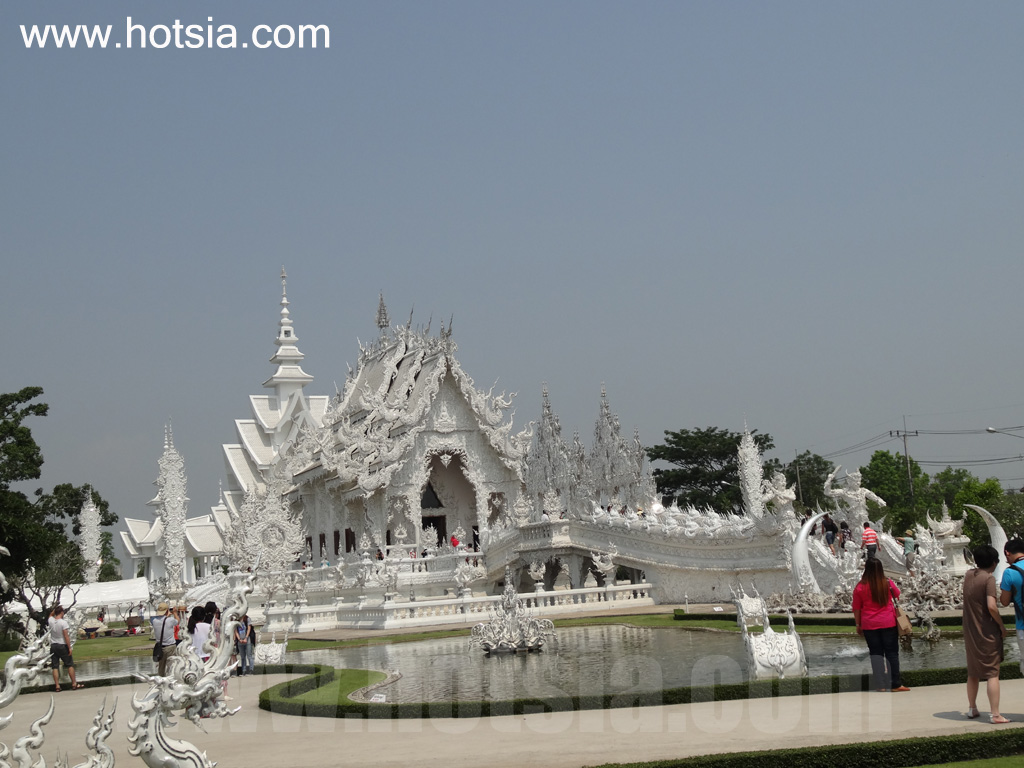 เมืองเชียงราย วัดร่องขุ่น วัดสีขาวเมืองเชียงราย