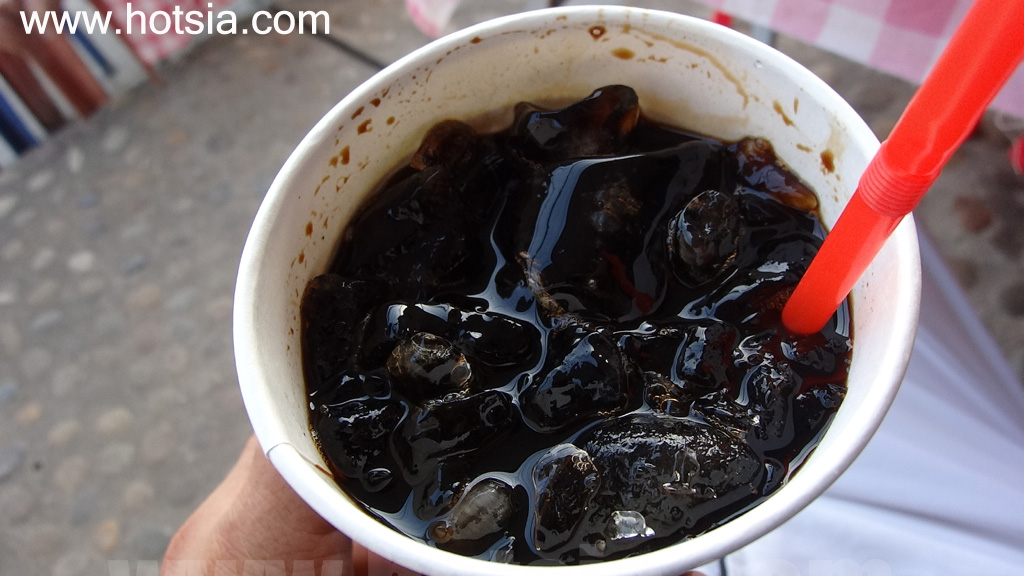 เมืองเชียงราย กาแฟรถเหลือง หอนาฬิกา เมืองเชียงราย