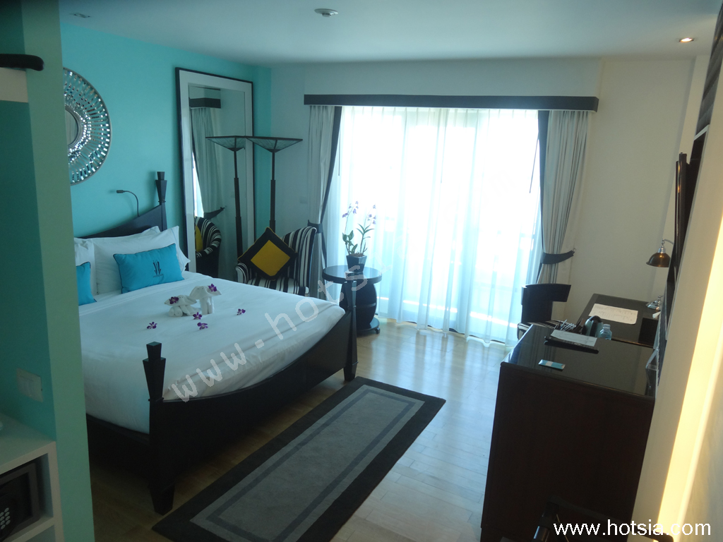 เที่ยวชลบุรี สุดยอดมัสมั่นแกะ โรงแรมเวฟ พัทยา