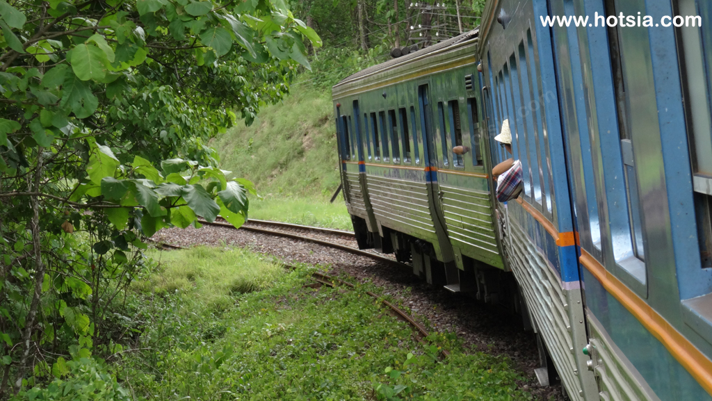 ลำปาง นั่งรถไฟไปลำปาง