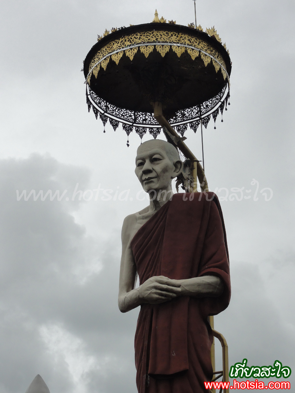 เที่ยวลำปาง นั่งรถม้าชมเมืองลำปาง