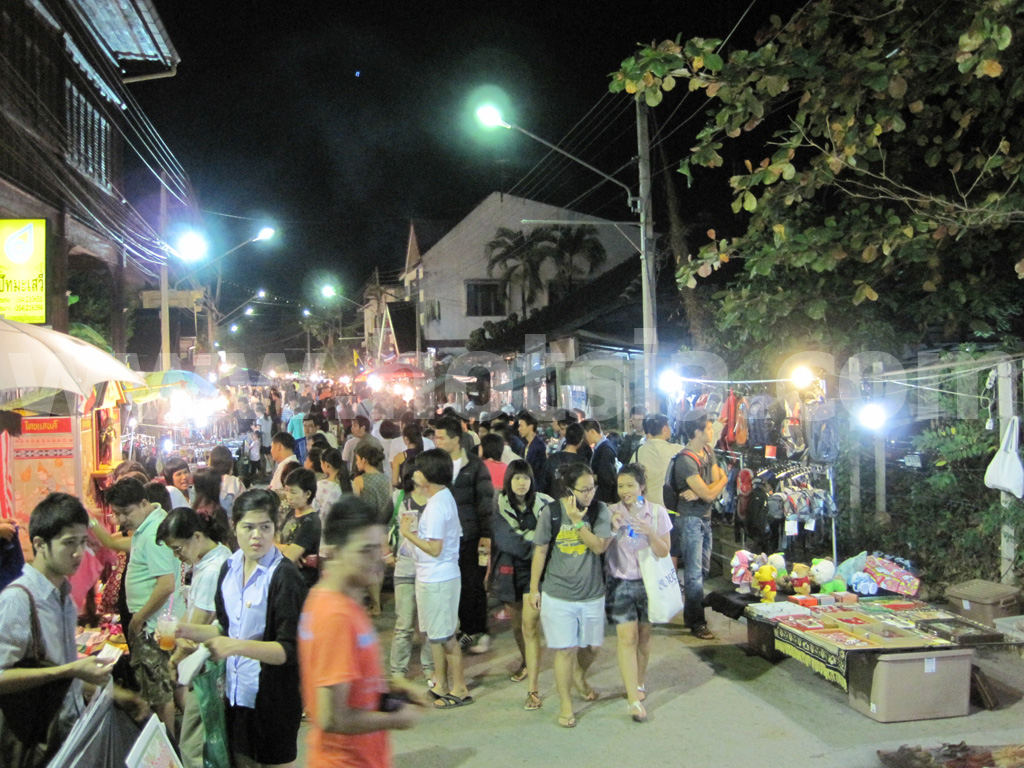 ถนนคนเดินกาดกองต้าลำปาง เดินเล่นกาดกองต้า คลิปกาดกองต้าลำปาง