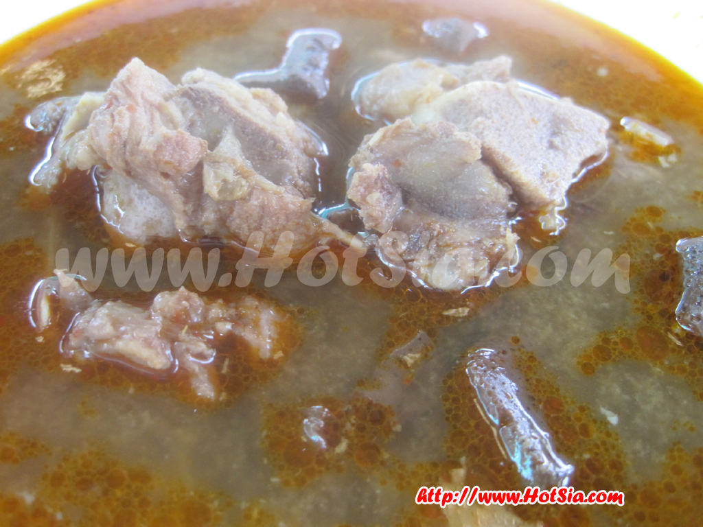 ลำปาง ข้าวกั้นจิ้นหรือข้าวเงี้ยว ร้านขนมจีนน้ำเงี้ยวลำปาง