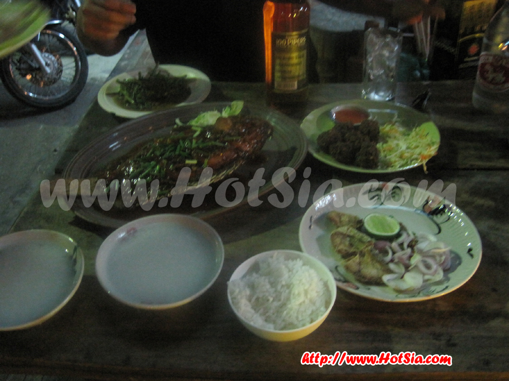 ลำปาง ใครๆก็ไปกินข้าวต้มบาทเดียวลำปาง