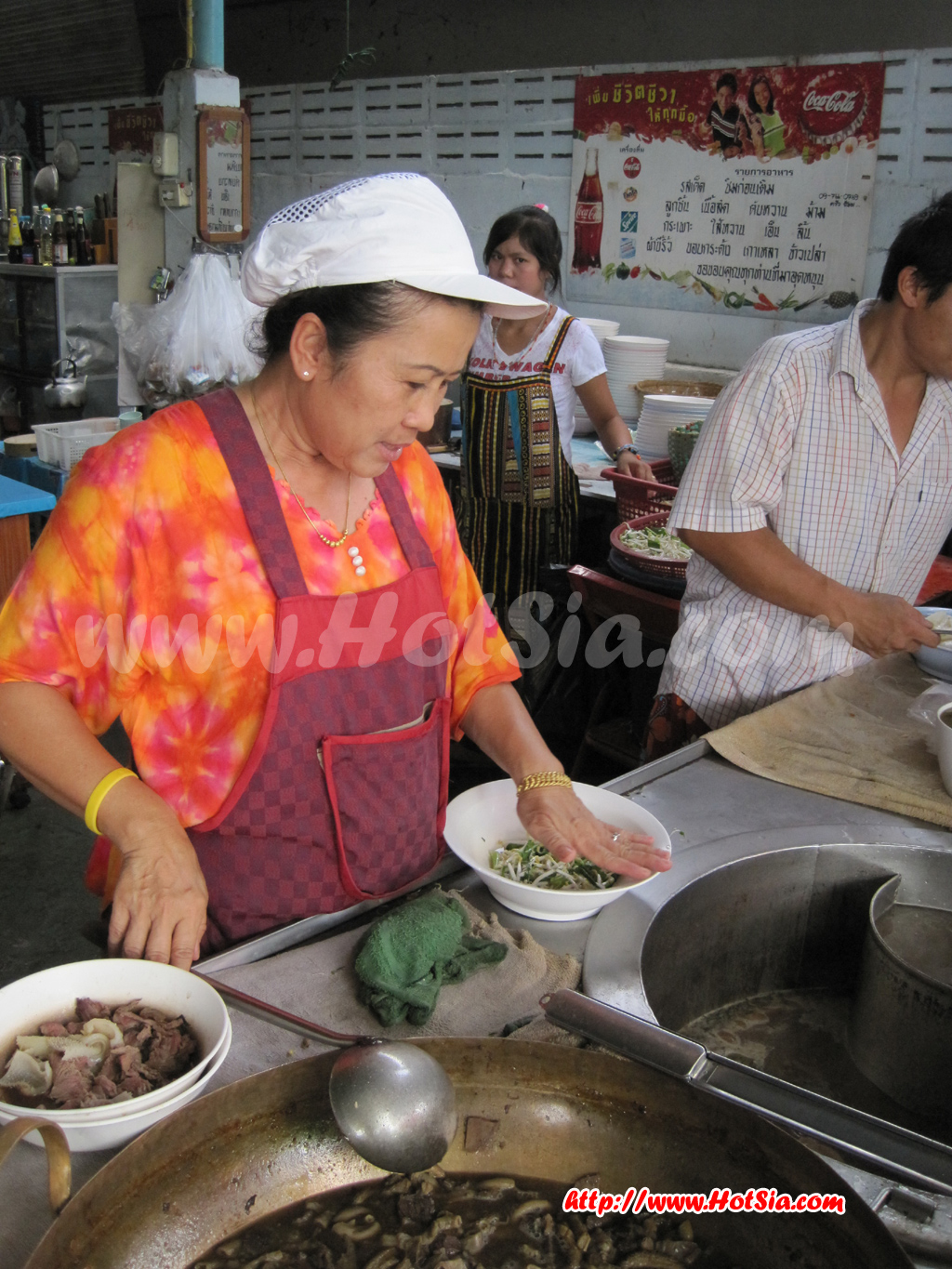 เที่ยวลำพูน ก๋วยเตี๋ยวเนื้อชัยรสเด็ดลำพูน