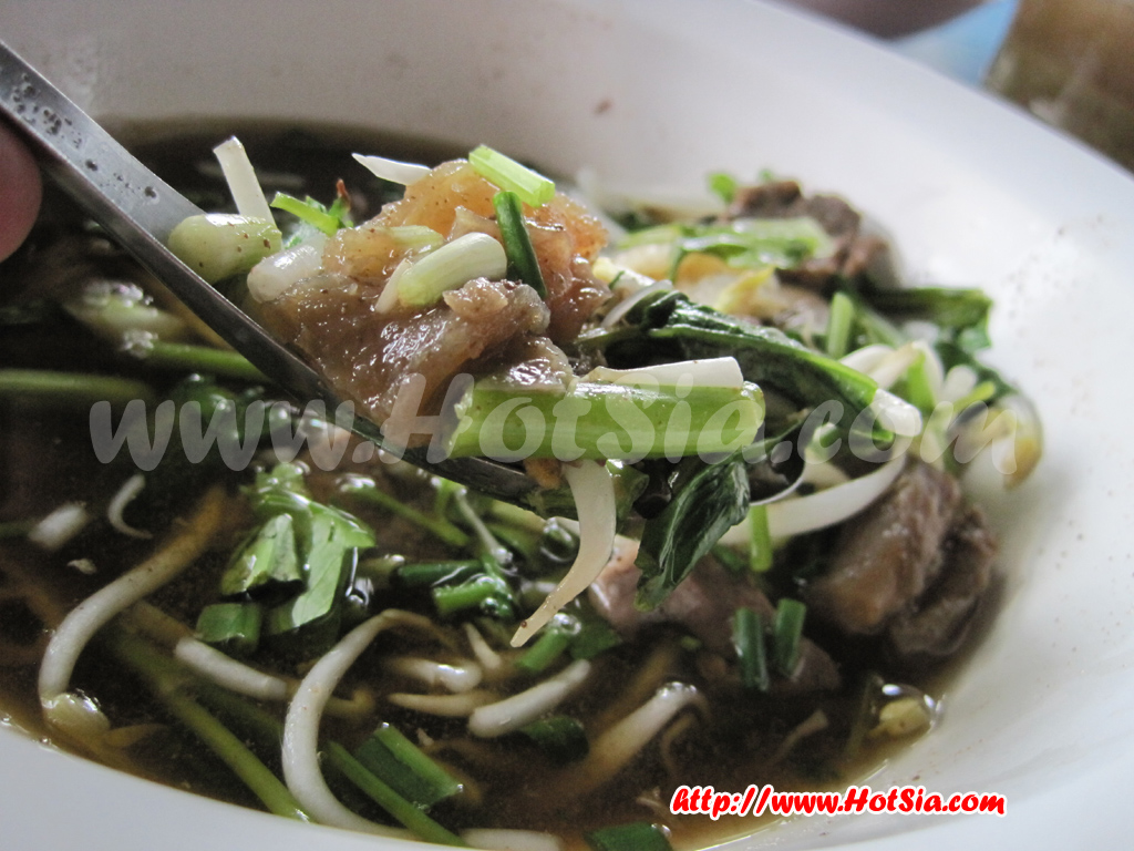 เที่ยวลำพูน ก๋วยเตี๋ยวเนื้อชัยรสเด็ดลำพูน
