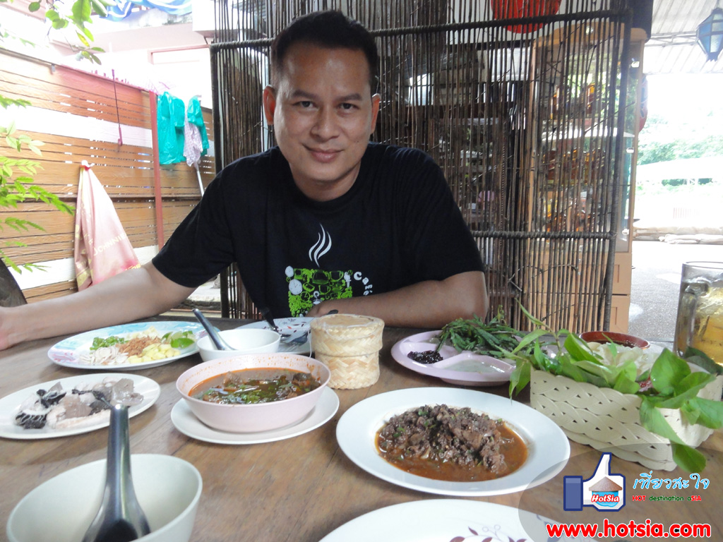 เที่ยวลำพูน ร้านอาหารลาบลุงนิล ลาบลุงนิลลำพูน