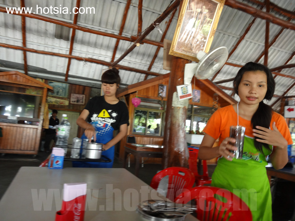 ลพบุรี งูเห่าผัดเผ็ด ตะพาบผัดฉ่า บ่อเงินปลาเผา ลพบุรี