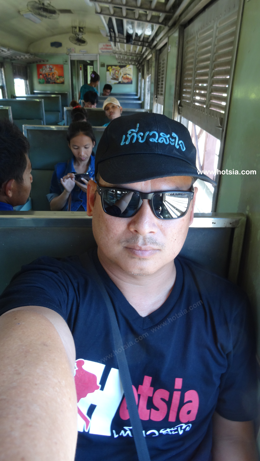 ลพบุรี นั่งรถไฟไปกินผัดกะเพราไทยพวน บ้านสวนปลูกรัก ลพบุรี