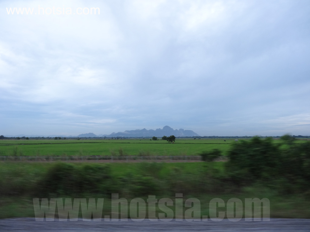 ลพบุรี นั่งรถไฟฟรีจากเมืองลพบุรี