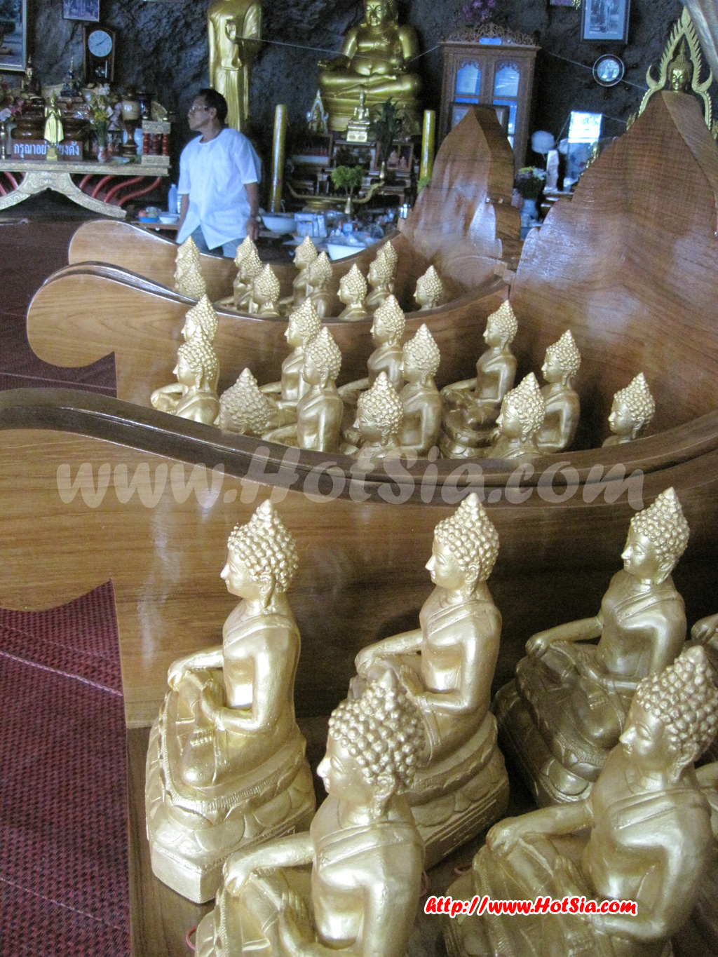 เที่ยวแม่ฮ่องสอน กินข้าววัด ที่วัดถ้ำพระโบราณ แม่สะเรียง