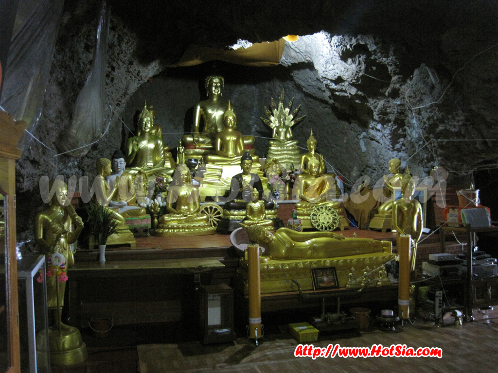 เที่ยวแม่ฮ่องสอน กินข้าววัด ที่วัดถ้ำพระโบราณ แม่สะเรียง