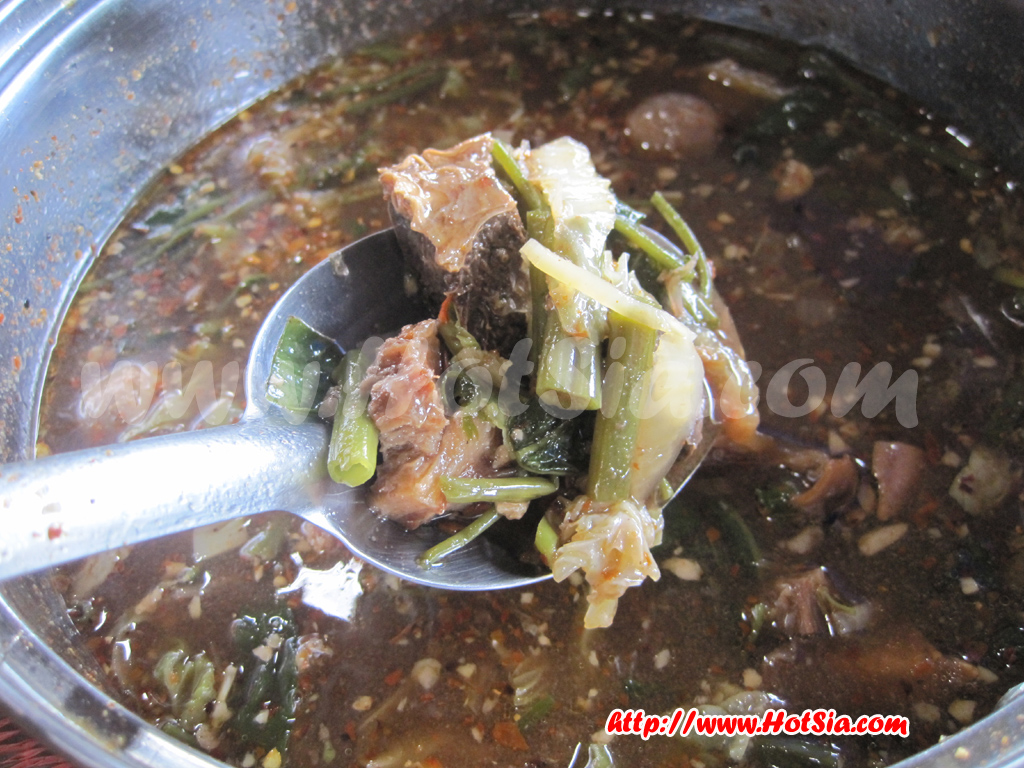 เที่ยวแม่ฮ่องสอน กินข้าววัด ที่วัดถ้ำพระโบราณ แม่สะเรียง