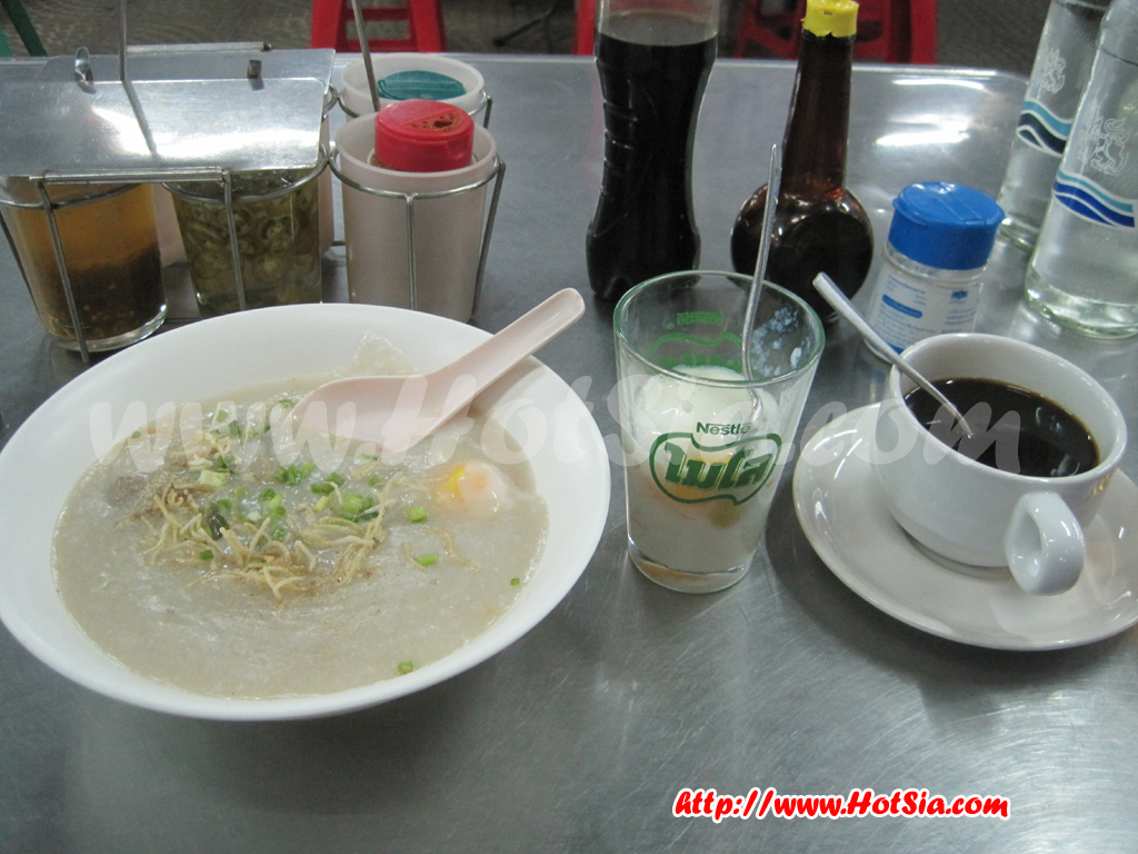 เที่ยวแม่ฮ่องสอน โจ๊กเสวยตลาดเช้าแม่ฮ่องสอน