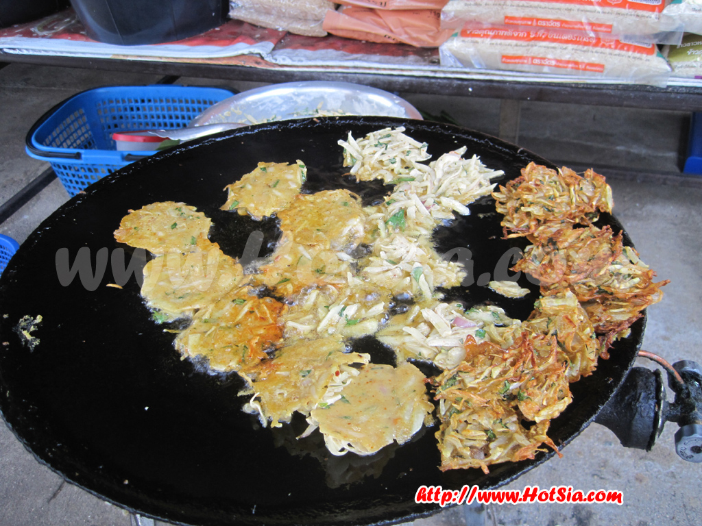 เที่ยวแม่ฮ่องสอน กะบองขนมไทยใหญ่ของคนขุนยวม