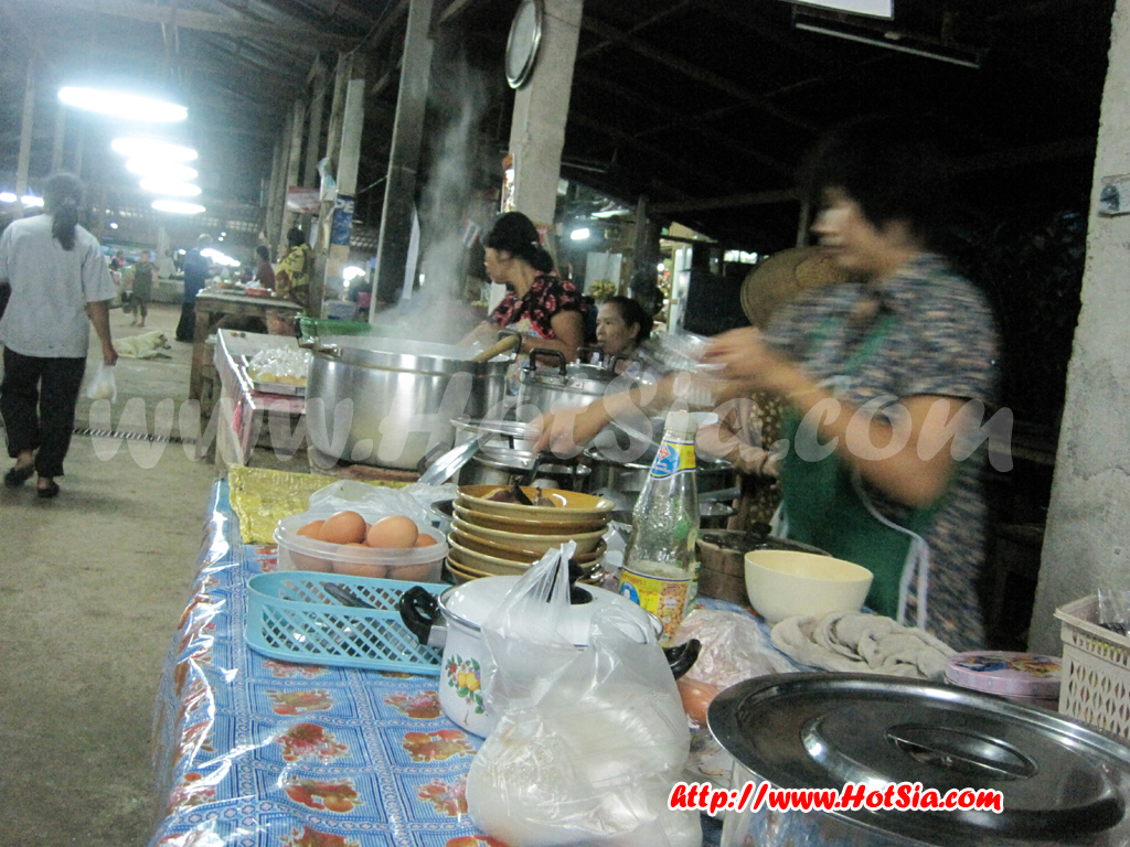 ตลาดเช้าชาวไทใหญ่ขุนยวม