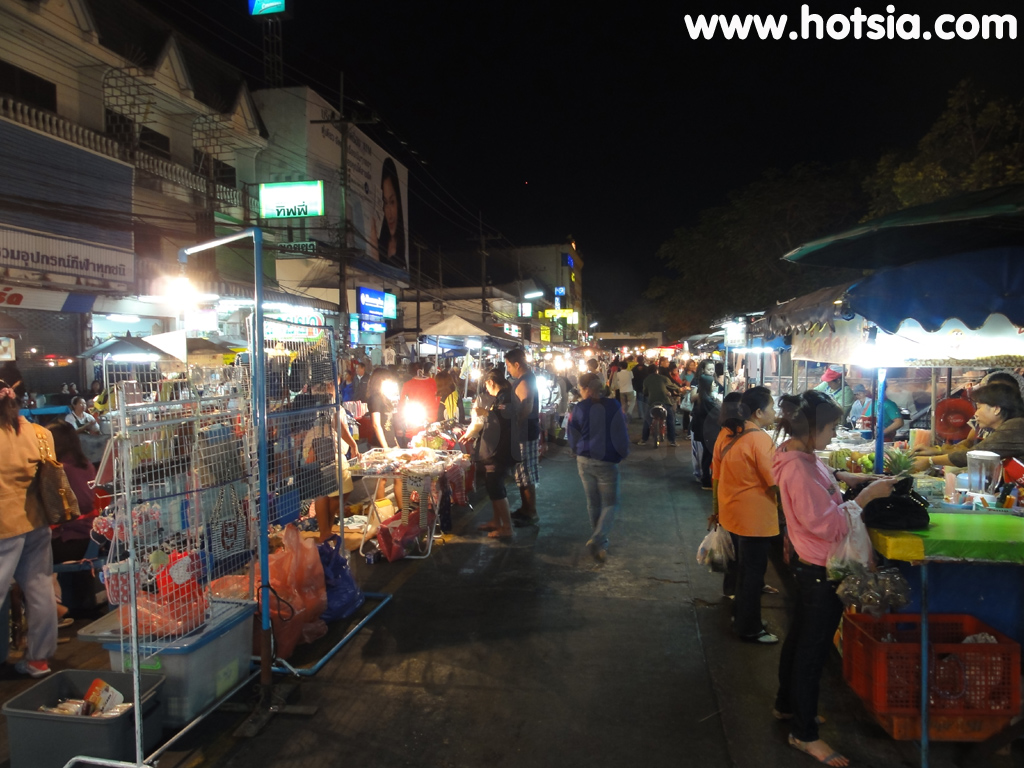 เที่ยวมุกดาหาร ตลาดราตรี