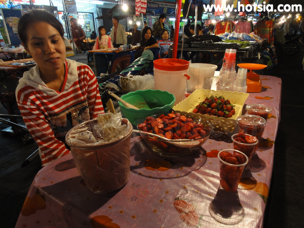 เที่ยวมุกดาหาร ตลาดราตรี