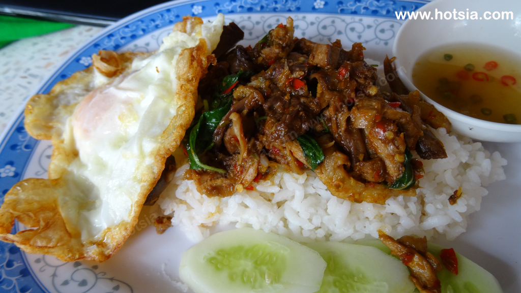 นครปฐม ผัดกะเพราเป็ดร้านนายแหนะ