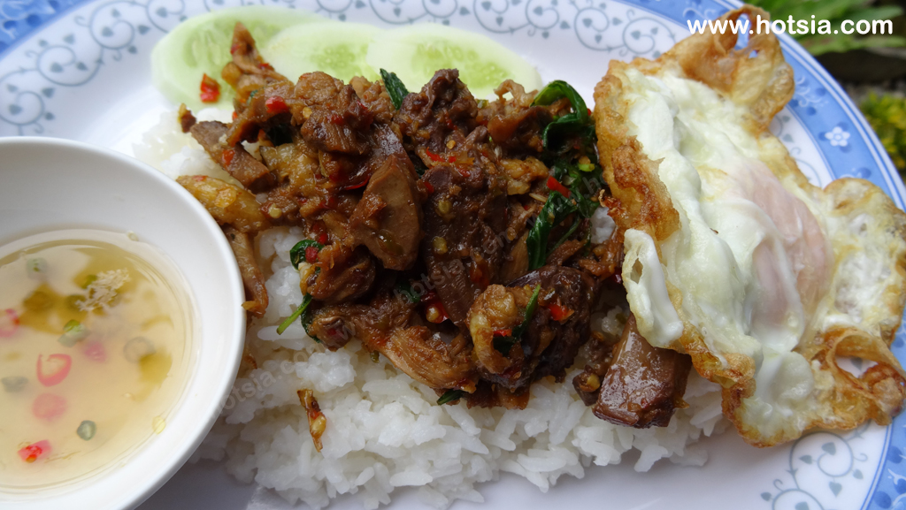 นครปฐม ผัดกะเพราเป็ดร้านนายแหนะ