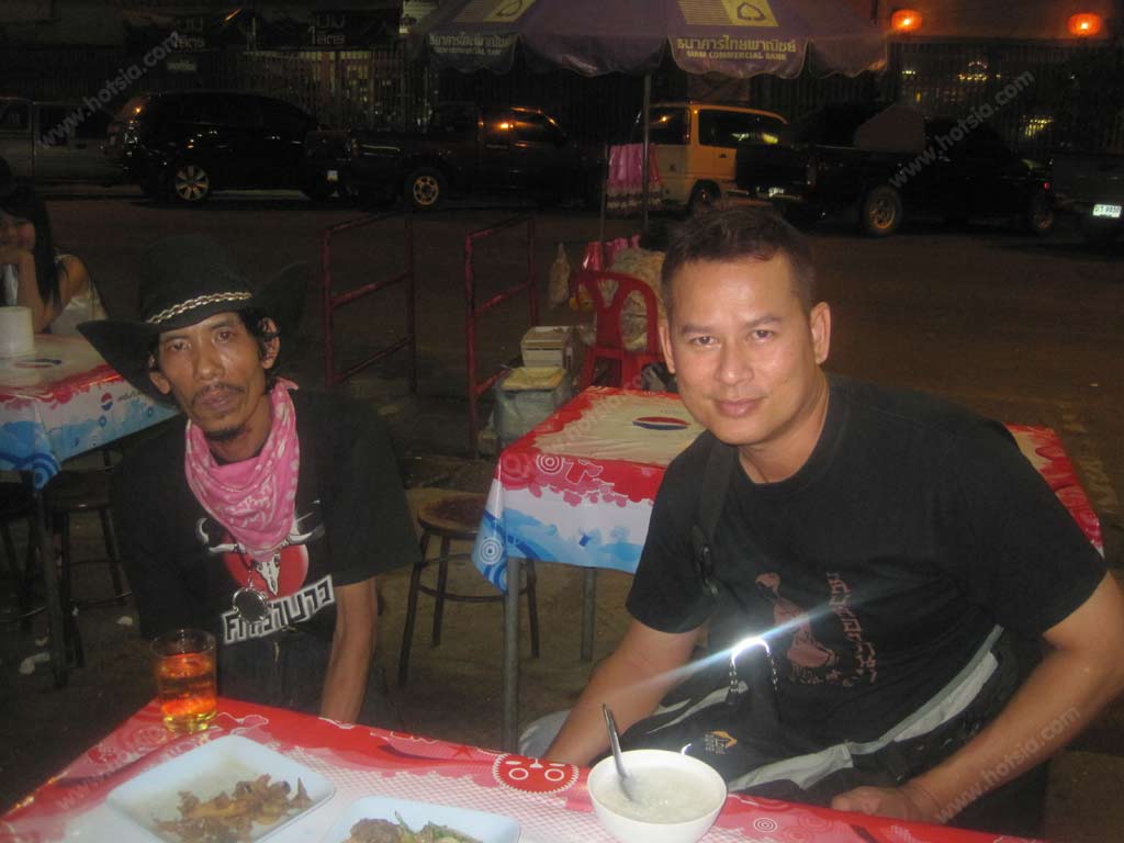 เที่ยวนครสวรรค์ ข้าวต้มนายเจือ นครสวรรค์