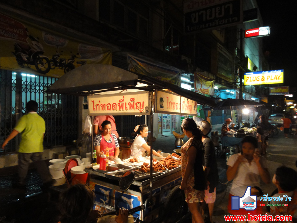 เที่ยวนครศรีธรรมราช ไก่ทอดพี่เพ็ญ