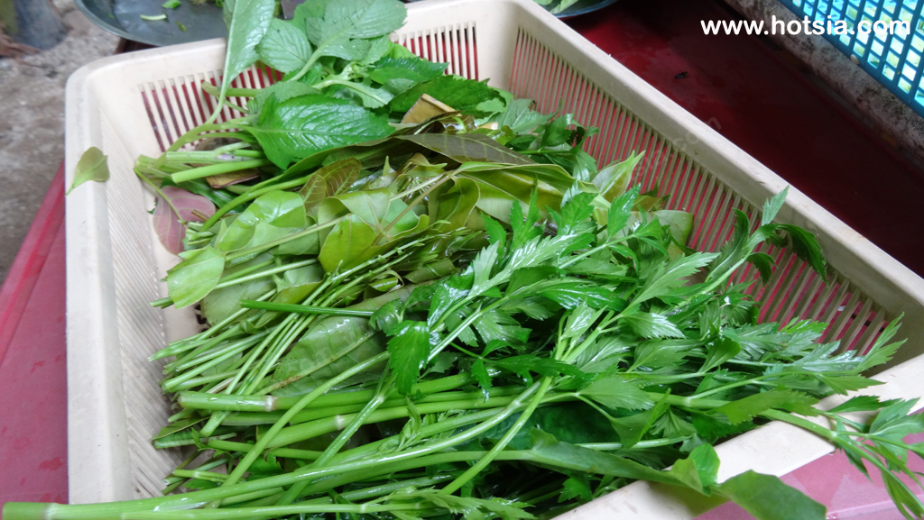 นครศรีธรรมราช ขนมจีนร้านบ้านป้าเขียวลานสกา