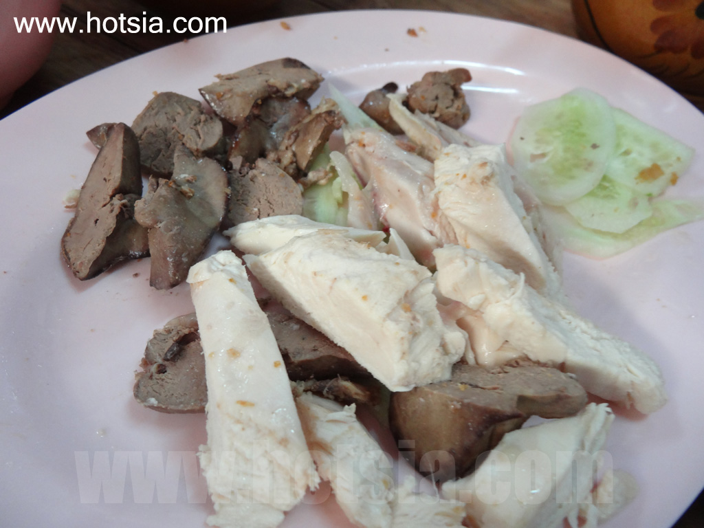 จังหวัดน่าน ข้าวมันไก่เจ๊เล็ก น่าน