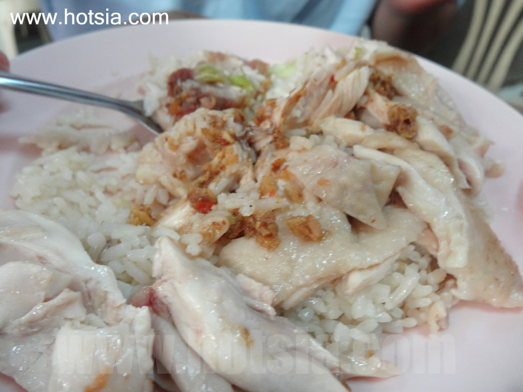 จังหวัดน่าน ข้าวมันไก่เจ๊เล็ก น่าน